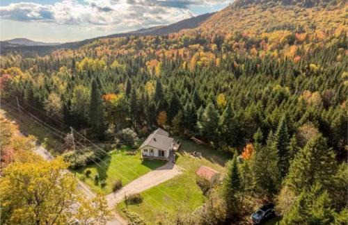 Saint-Raymond Ski Chalet | Le Petit Chalereux
