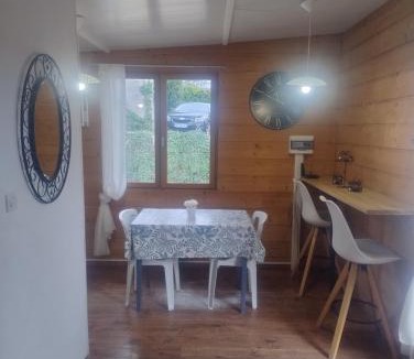 Chanas Ski Chalet | Le petit chalet