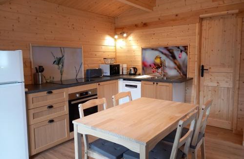 Saint-Dalmas Ski Chalet | Le petit chalet