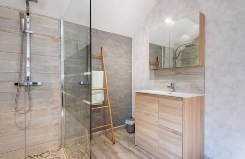 La Haye-d'Ectot House | Le Petit Chalet by Interhome