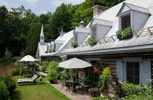 Saint-Sauveur Bed & Breakfast | Le Petit Clocher Gite Touristique B & B
