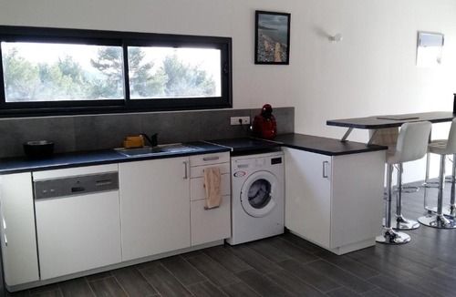 Roquevaire Apartment | Le Petit Clauvier