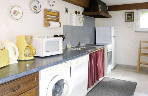 Regnezville-sur-Mer House | Le Petit Clos by Interhome