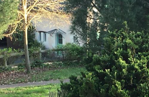 Le Vieil-Bauge House | le petit clos