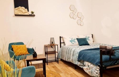 Flers Apartment | Le petit Cocon Bleu
