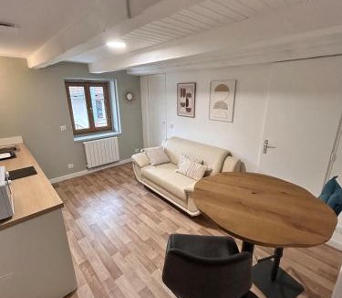Pont-de-Veyle Apartment | Le petit cocon