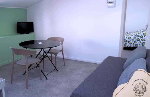 Lens Apartment | Le petit cocon, lave linge, proche Bollaert, 2pers