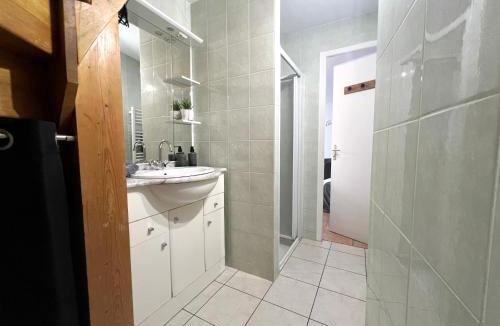 Cerizay Apartment | Le Petit Cocon - Lumineux & Confortable