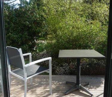 Campigny Hotel | Le Petit Coq aux Champs - Teritoria