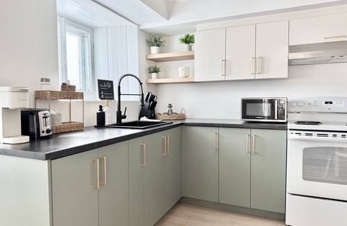 Quartier 5-4 Apartment | Le petit d'Antan Parking 10 min from the center
