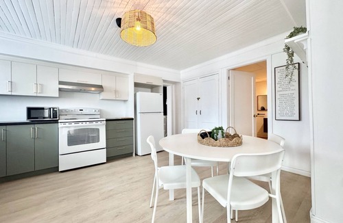 Quartier 5-4 Apartment | Le petit d'Antan Parking 10 min from the center