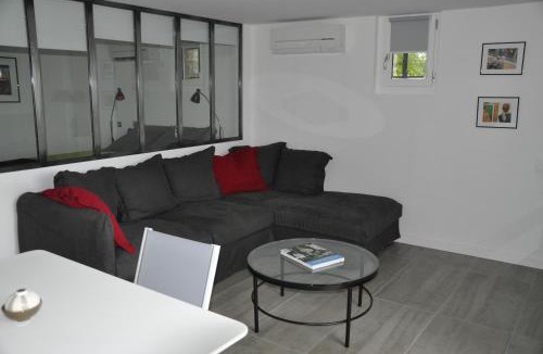Les Vans Apartment | le petit domaine 07