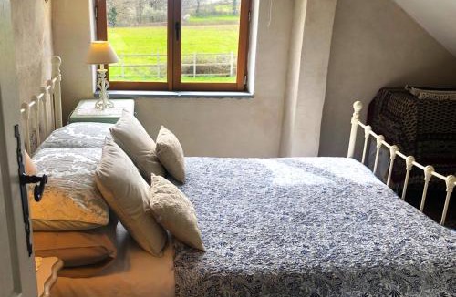 Brigueil-le-Chantre Apartment | Le Petit Donjon at Chateau Mareuil