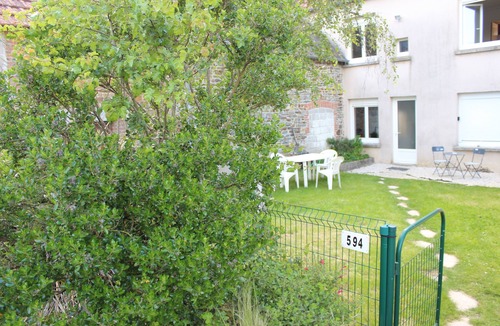 Saint-Pair-sur-Mer Apartment | Le Petit Ecutot, garden level