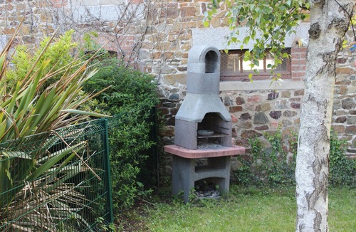 Saint-Pair-sur-Mer Apartment | Le Petit Ecutot, garden level
