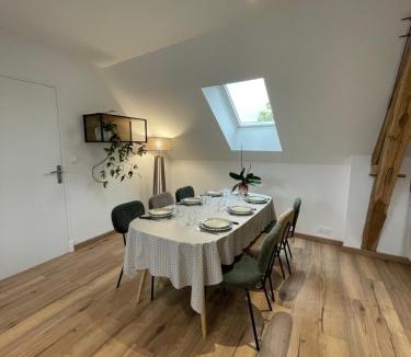 Villebarou Apartment | Le Petit et Grand Francillon