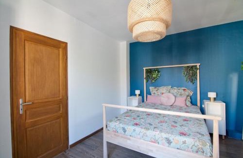 Saint-Andre-les-Vergers Apartment | Le Petit St André - Appt pour 4