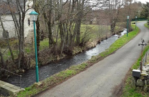 Saint-Bonnet-pres-Orcival Apartment | Le petit nid