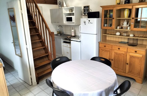 Saint-Vincent-sur-Jard House | Le Petit coin Cosy 🐶😸accepted with shared heated pool