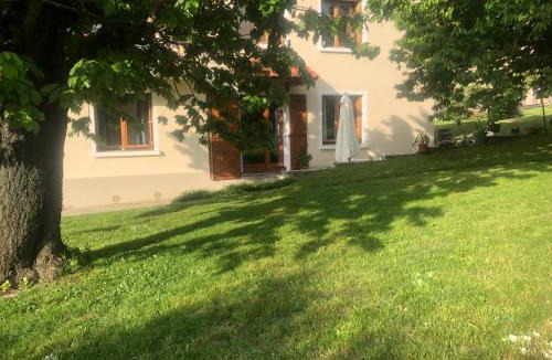 Saint-Etienne-le-Laus Apartment | Le petit gîte