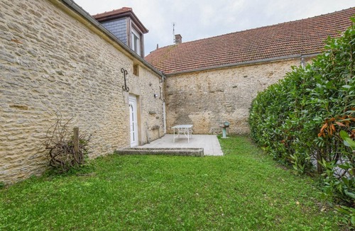 Pargues House | Le Petit Gite du Relais