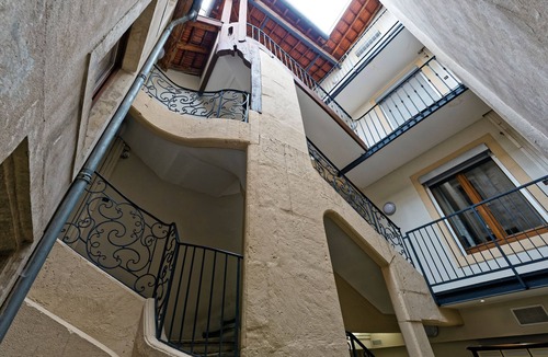 Saint Nicolas - Charles III - Ville vieille - Trois Maisons - Leopold Apartment | Le Petit Gourmet - Studio Apartment, Sleeps 2