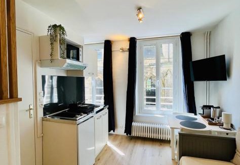 Le Bon Sauveur Apartment | Le Petit Guillaume