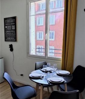 Beauvais Apartment | Le Petit Jacobin - City center