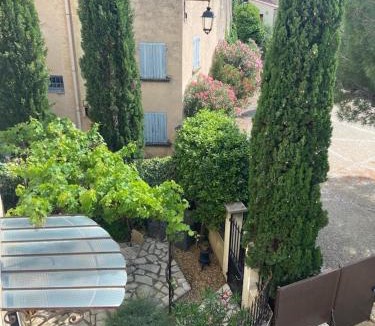 Sablet Apartment | Le Petit Jardin