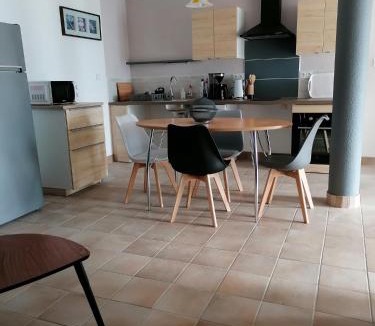 Vergt House | Le petit Lambertie