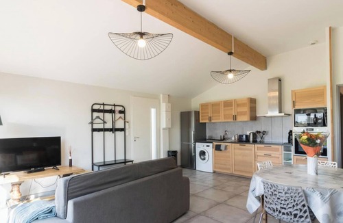 Merville House | Le Petit Limouzin - Merville