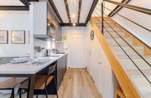 Figuerolles Apartment | Le Petit Loft - Joli Duplex - Climatisation
