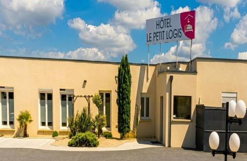 Beaumont-en-Veron Hotel | Le Petit Logis