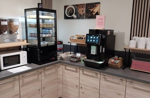 Beaumont-en-Veron Hotel | Le Petit Logis