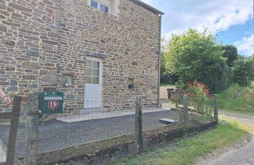 Folligny House | Le petit logis