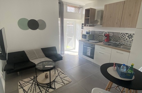 Briord Apartment | "Le Petit Louis