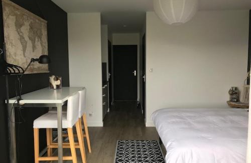 Saint-Coulomb Apartment | Le Petit Lupin