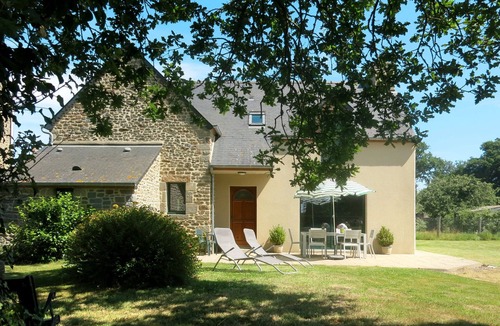 Le Tronchet House | Le Petit Maître by Interhome