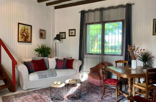 Chambourg-sur-Indre House | Le Petit Manoir De La Noue