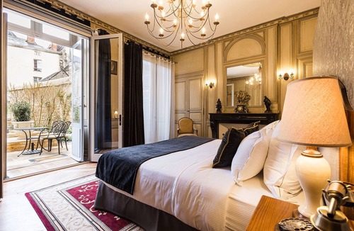 Sarlat-la-Caneda Historic Center Hotel | Le Petit Manoir