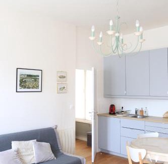 Chantiers Apartment | Le Petit Mansart