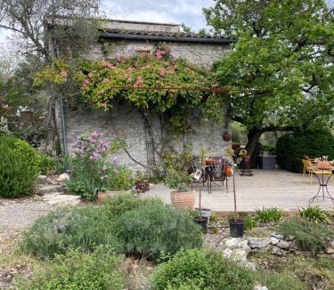 Vogue Bed & Breakfast | Le petit Mas