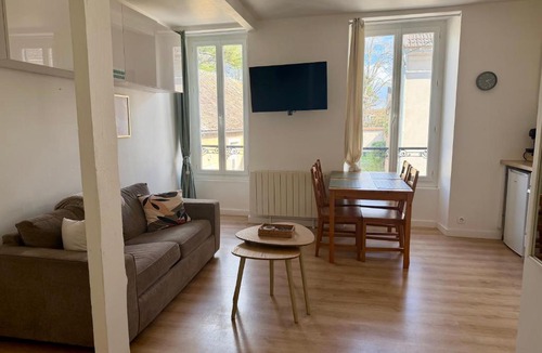 Milly-la-Foret Apartment | Le Petit Milly