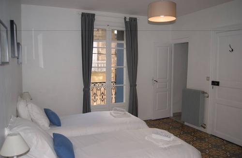 Servian Bed & Breakfast | Le Petit Molière Chambres d'Hôtes