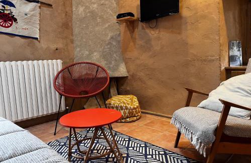 Chomerac House | Le Petit Moras