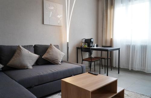 Chartres Apartment | Le Petit Nicole