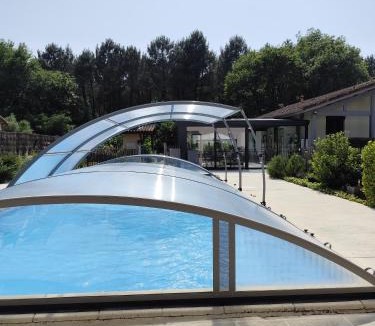 Castres-Gironde Other | Le petit nid dans les bois