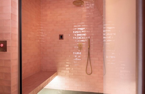 Quartier de la Folie-Mericourt Hotel | Le Petit Oberkampf Hotel & Spa