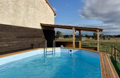 Villeneuve-les-Cerfs House | Le petit paddock