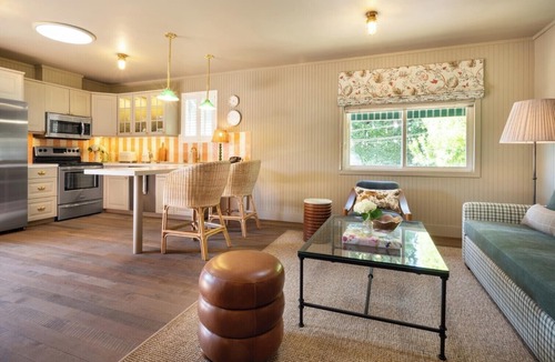 Brentwood Hotel | Le Petit Pali Brentwood West Los Angeles